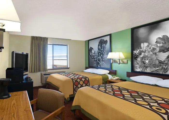 Super 8 By Wyndham Alamogordo - White Sands
